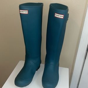 Blue Hunter Rainboots-Never Worn!